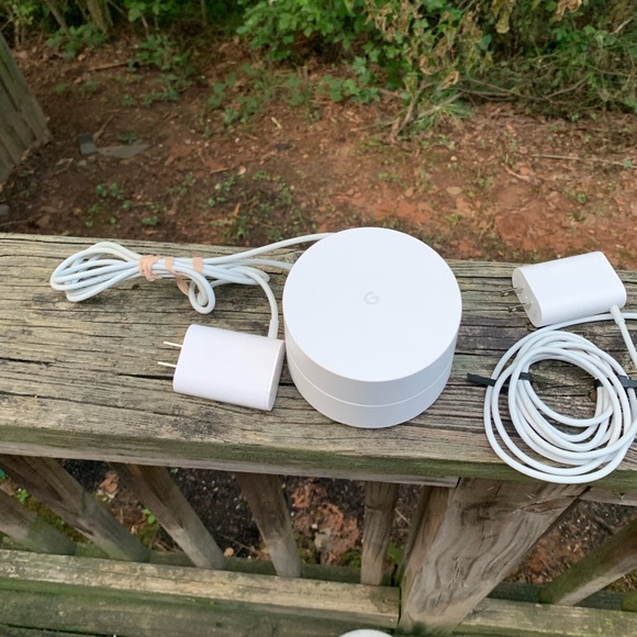 Google Wi-Fi Mesh - Picture 2 of 3